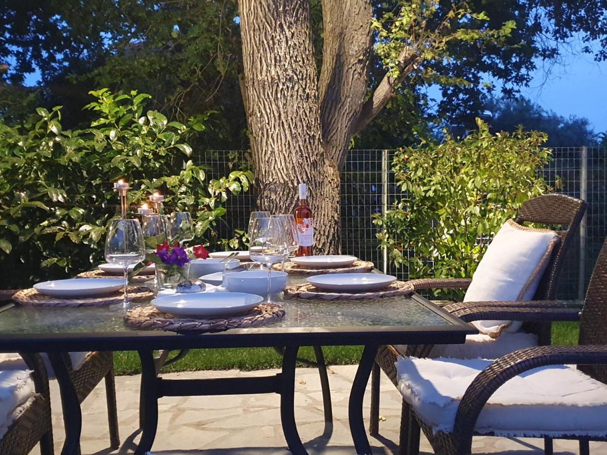 Dioni Luxury House Villa Nea Iraklitsa Buitenkant foto